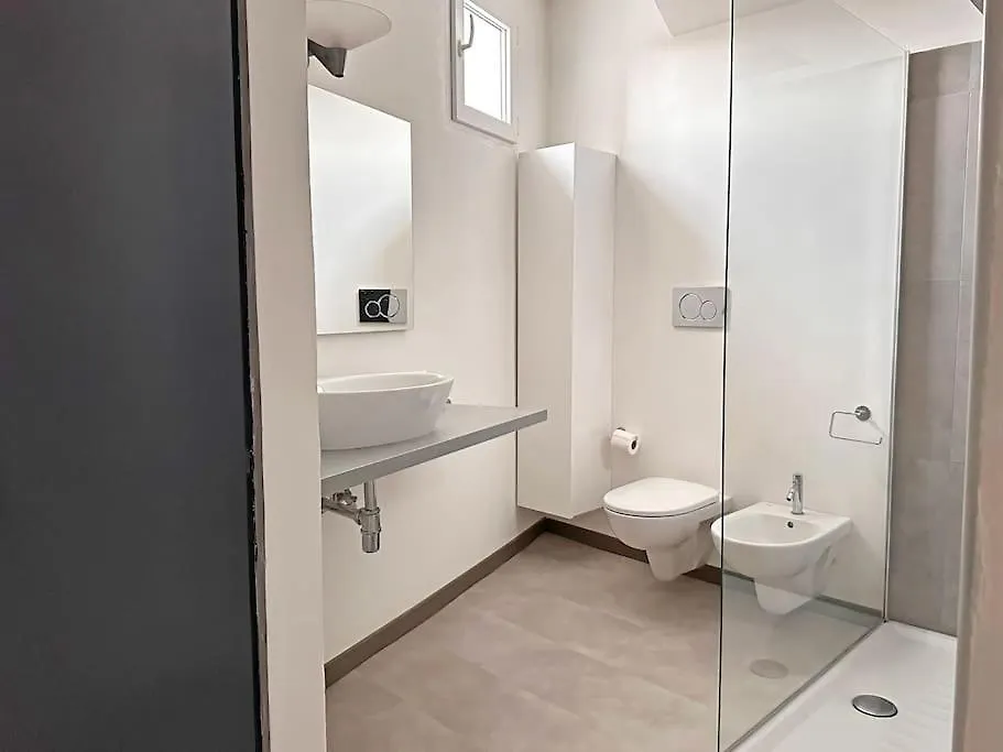 Apartment Suite Meravigli Milan