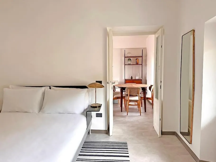 Apartment Suite Meravigli Milan